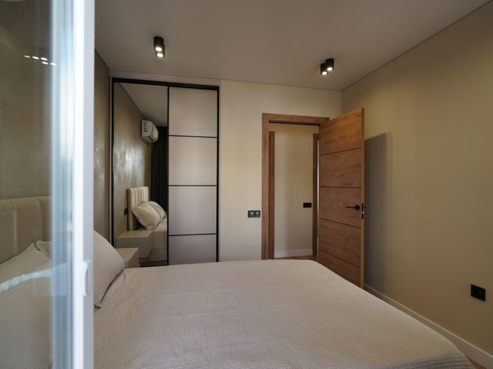 Image No.23-2 Bed Townhouse for sale