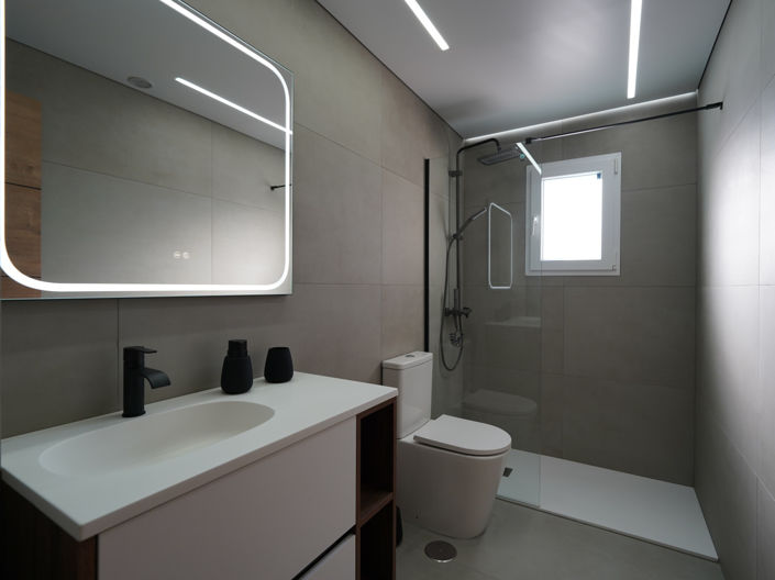 Image No.37-2 Bed Townhouse for sale