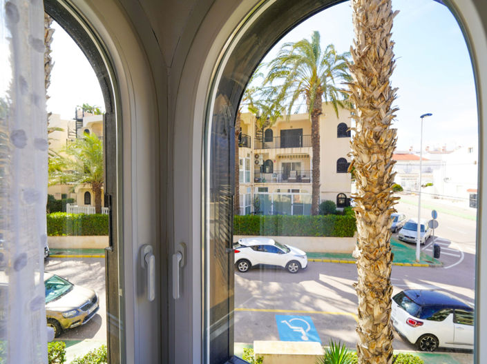 Image No.12-2 Bed Apartment for sale