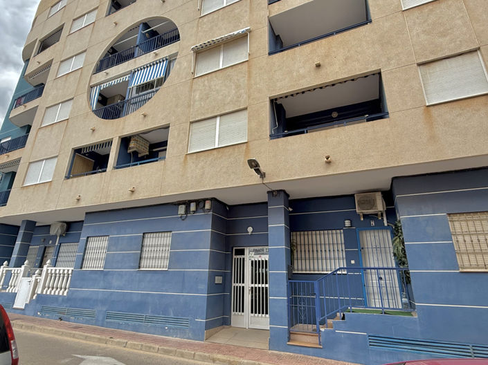 Image No.21-2 Bed Apartment for sale