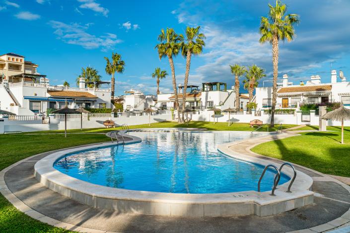 Image No.2-Appartement de 2 chambres à vendre à Orihuela Costa