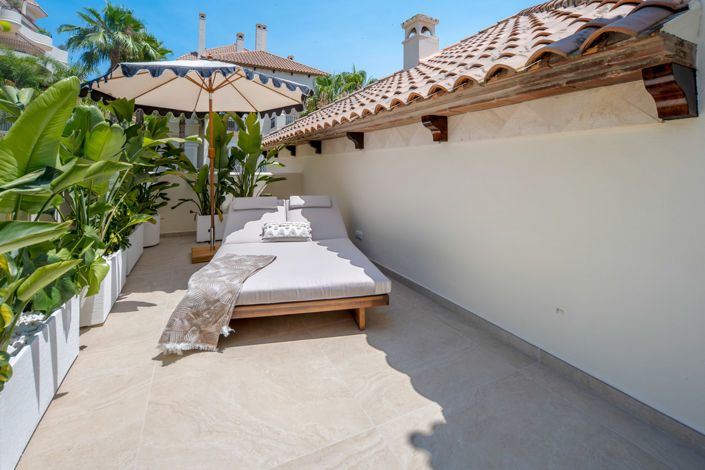 Image No.13-3 Bed Property for sale