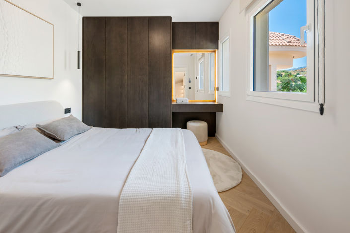 Image No.16-3 Bed Property for sale