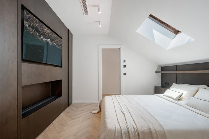 Image No.27-3 Bed Property for sale