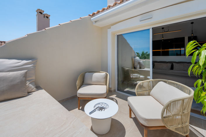 Image No.38-3 Bed Property for sale