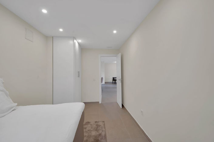 Image No.14-4 Bed Apartment for sale
