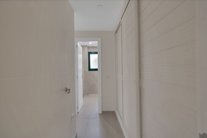 Image No.15-4 Bed Apartment for sale
