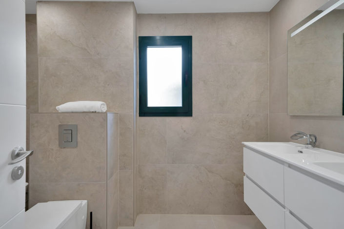 Image No.16-4 Bed Apartment for sale