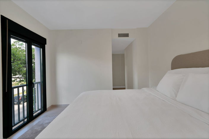 Image No.23-4 Bed Apartment for sale