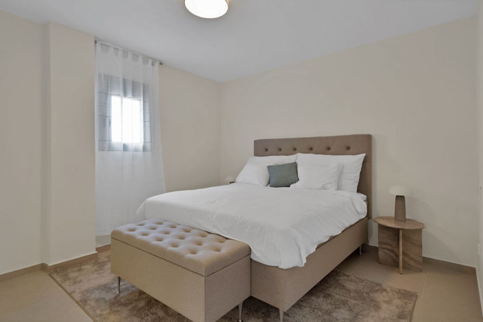Image No.24-4 Bed Apartment for sale