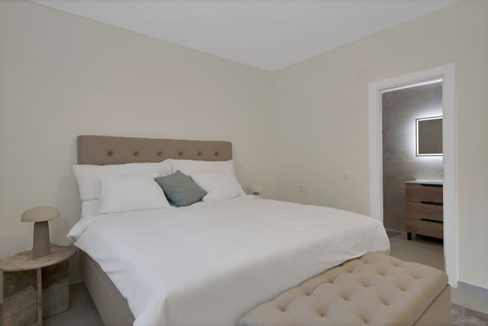 Image No.26-4 Bed Apartment for sale