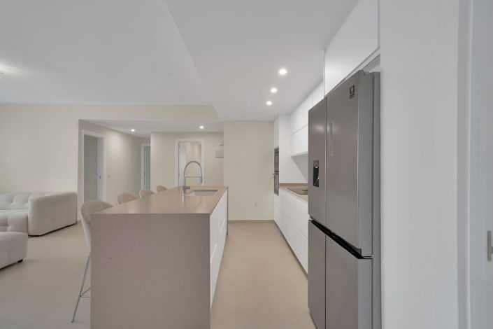 Image No.43-4 Bed Apartment for sale