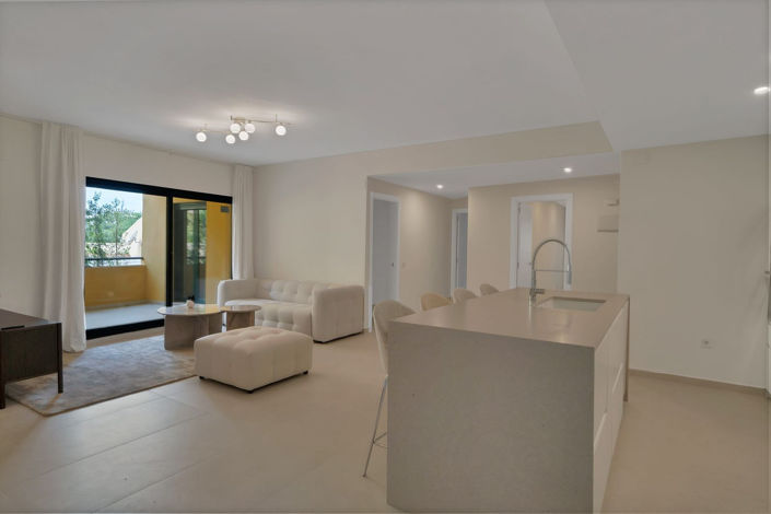 Image No.44-4 Bed Apartment for sale