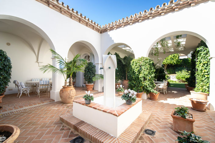 Image No.21-5 Bed Villa for sale