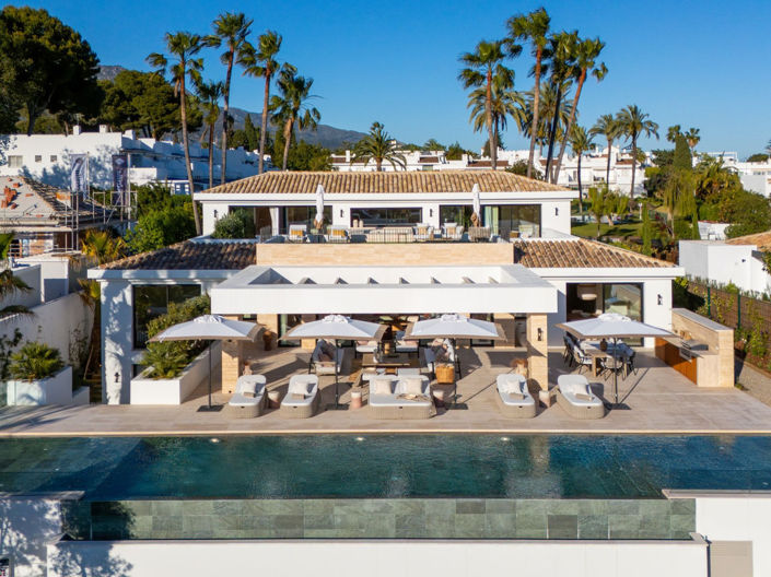 Image No.2-6 Bed Villa for sale