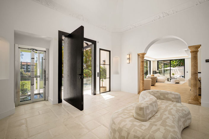 Image No.10-5 Bed Villa for sale