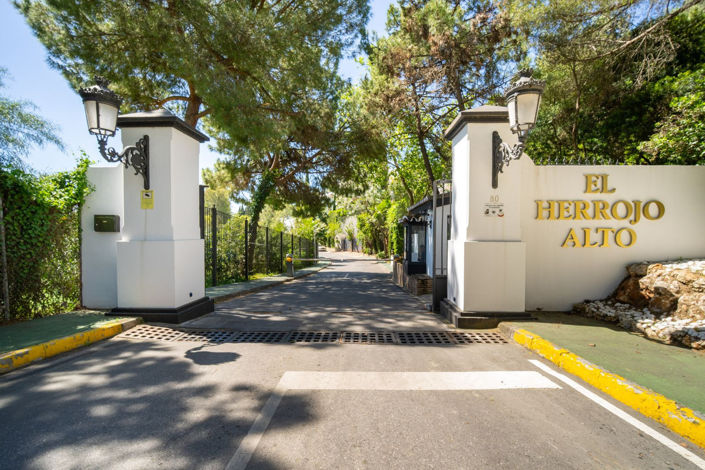 Image No.13-5 Bed Villa for sale