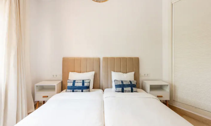 Image No.19-2 Bed Apartment for sale