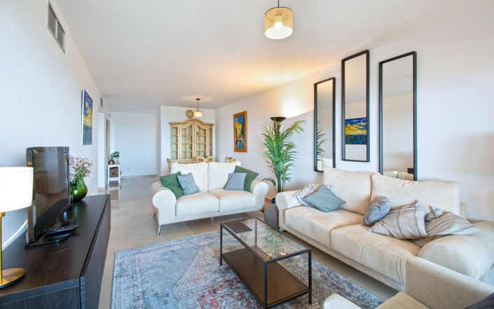 Image No.3-3 Bed Apartment for sale