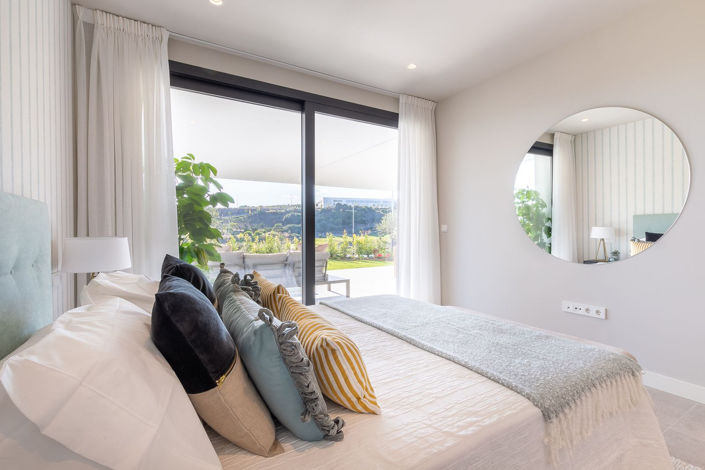 Image No.24-3 Bed Apartment for sale