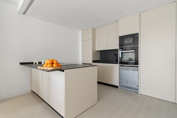 Image No.9-5 Bed Townhouse for sale