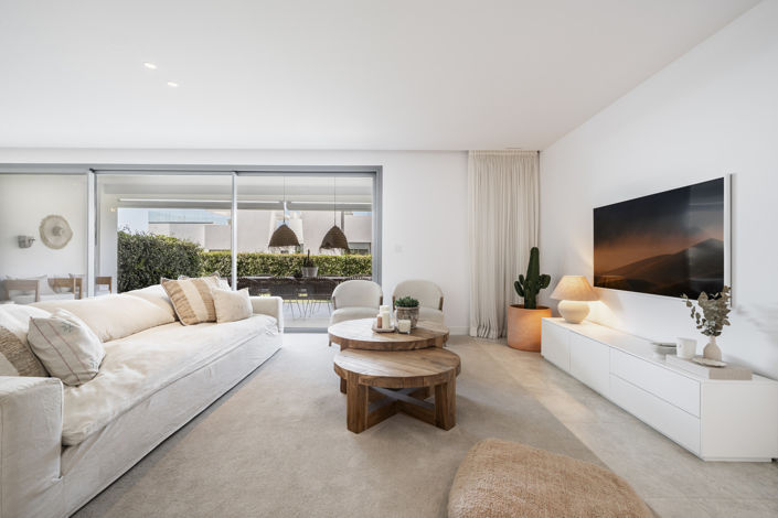 Image No.5-4 Bed Property for sale