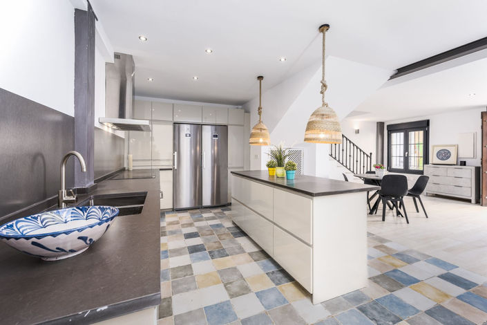 Image No.8-3 Bed Townhouse for sale