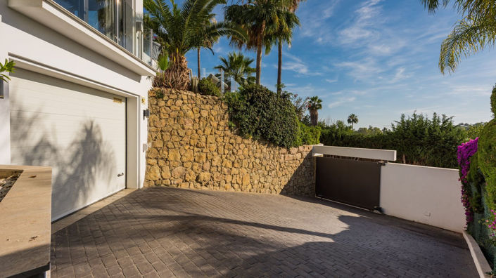 Image No.40-5 Bed Villa for sale