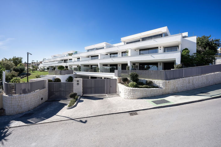 Image No.2-3 Bed Property for sale
