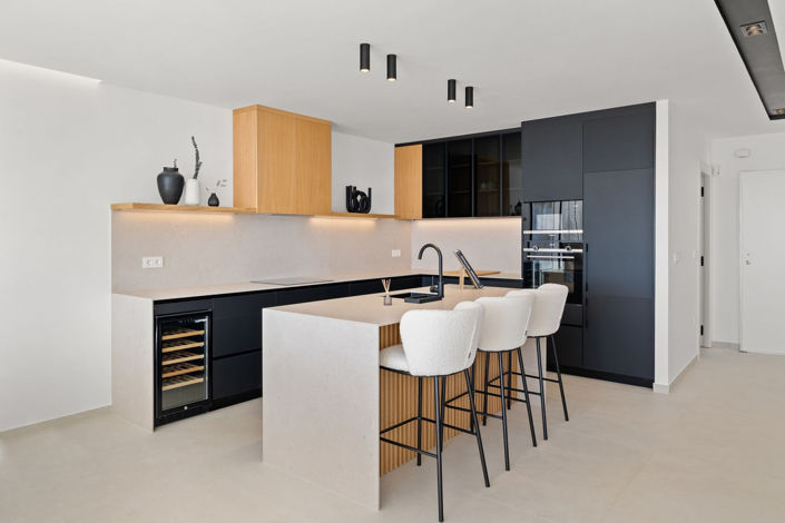 Image No.29-4 Bed Apartment for sale