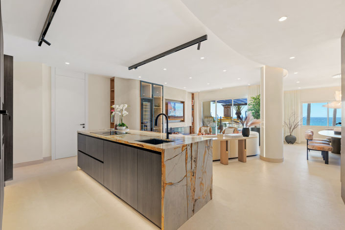 Image No.9-3 Bed Apartment for sale