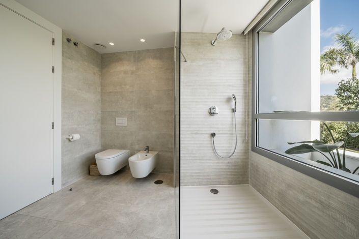 Image No.33-4 Bed Property for sale