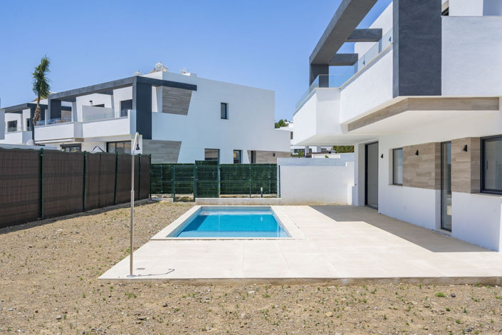 Image No.27-Villa de 4 chambres à vendre à Estepona