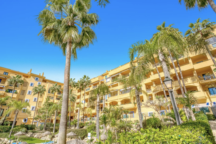 Image No.22-4 Bed Apartment for sale