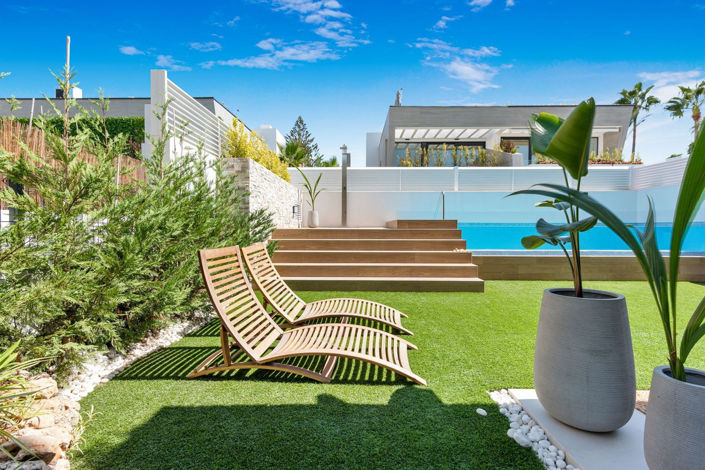 Image No.5-5 Bed Townhouse for sale