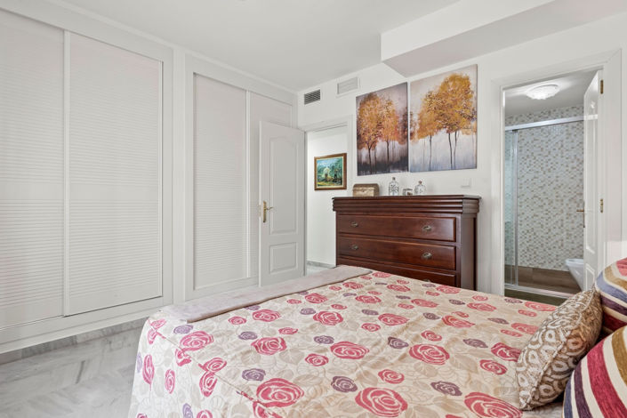 Image No.28-4 Bed Penthouse for sale