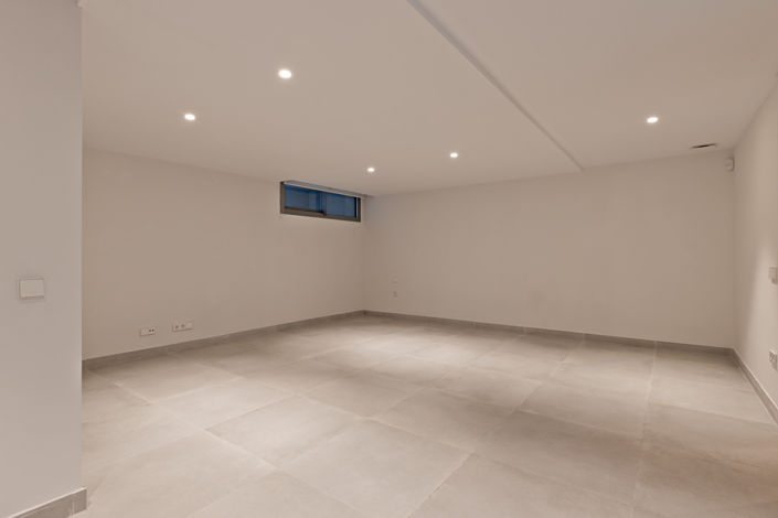 Image No.11-4 Bed House for sale