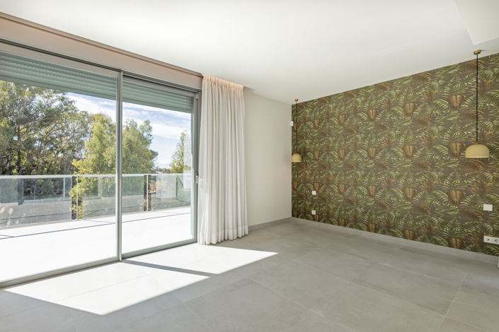 Image No.16-4 Bed House for sale