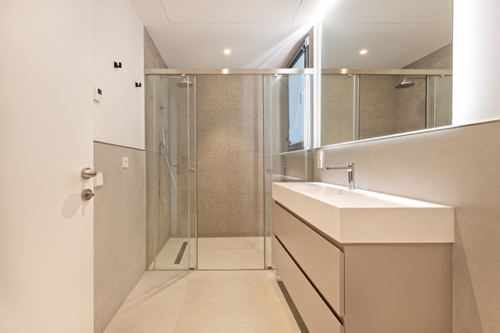 Image No.24-4 Bed House for sale