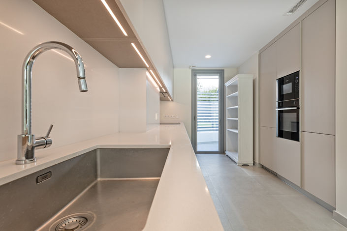 Image No.36-4 Bed House for sale