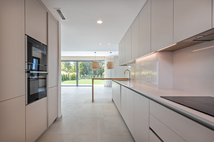 Image No.5-4 Bed House for sale