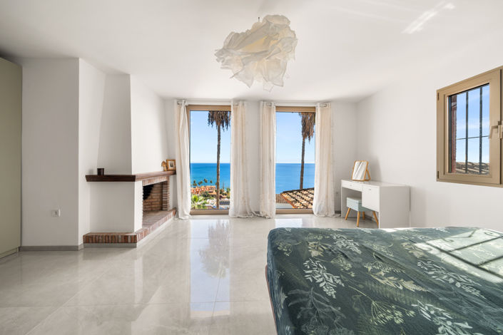 Image No.18-7 Bed Villa for sale