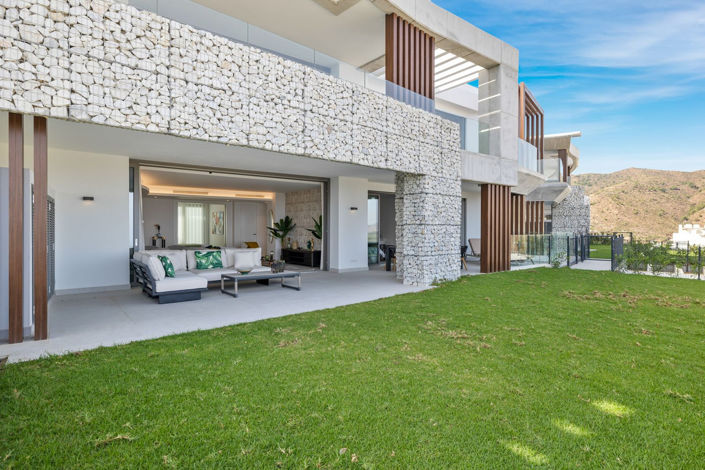 Image No.32-2 Bed Property for sale