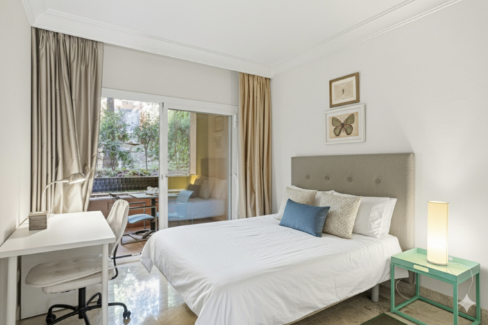 Image No.9-2 Bed Property for sale