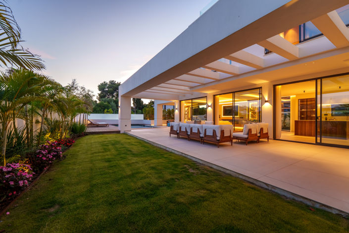 Image No.42-5 Bed Villa for sale