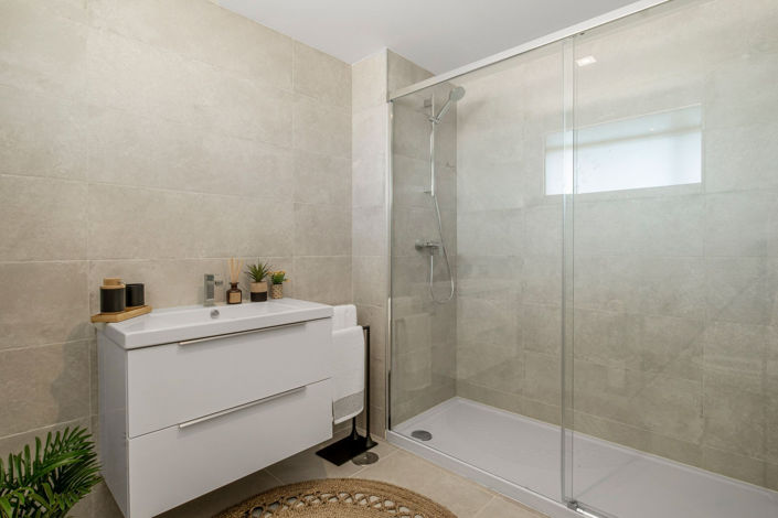 Image No.12-3 Bed Apartment for sale
