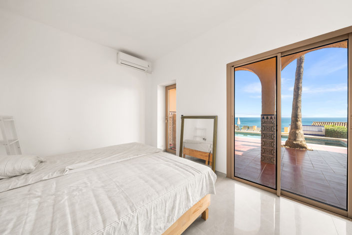 Image No.25-7 Bed Villa for sale
