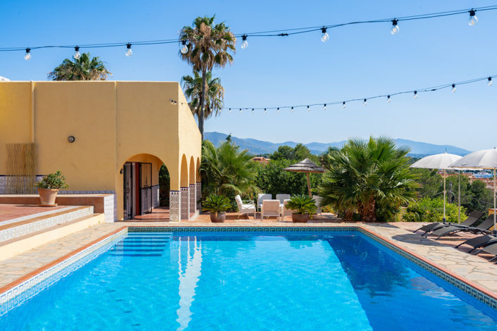 Image No.7-7 Bed Villa for sale