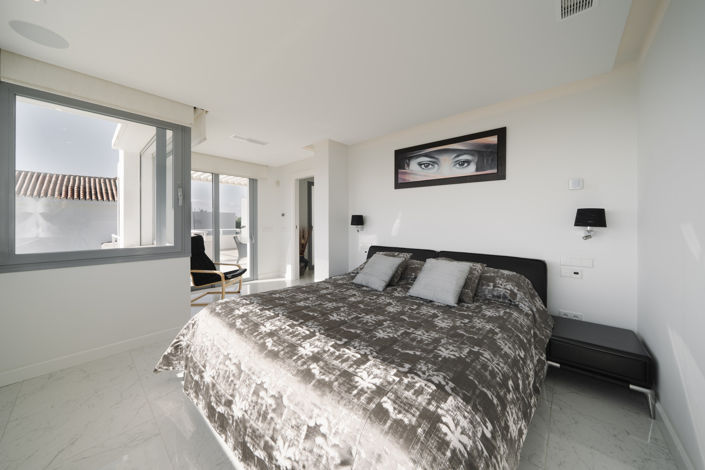 Image No.28-5 Bed Villa for sale