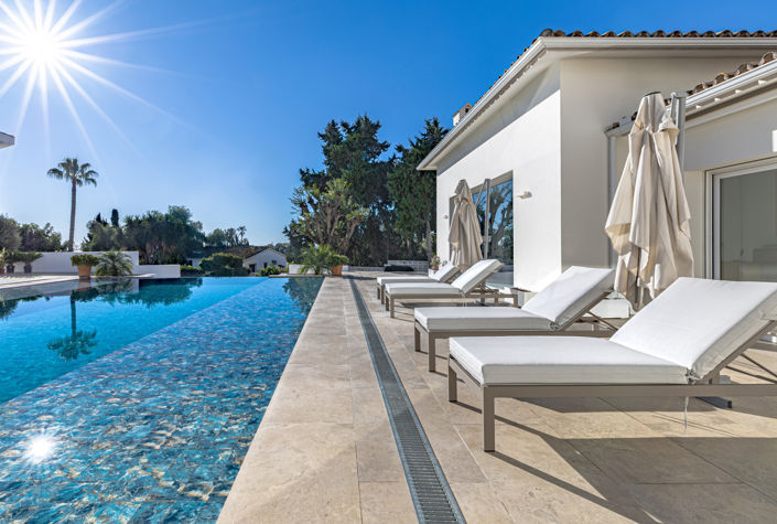 Image No.7-7 Bed Villa for sale